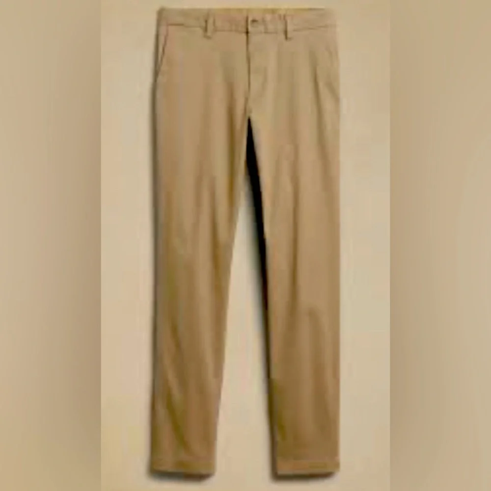 Banana Republic - NEW - RAPID MOVEMENT CHINO. Aiden Slim Fit. 36W x 30L. Khaki